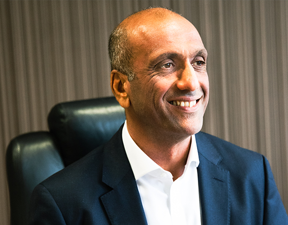 Buta Atwal, Wrightbus CEO, announces plans to retire at the end of the year.