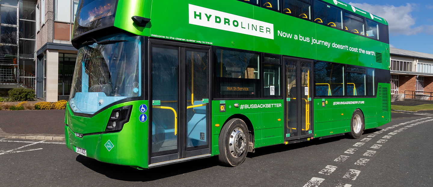 Hydrogen-Powered Vehicles and Double-Deck Articulated Bus Technology